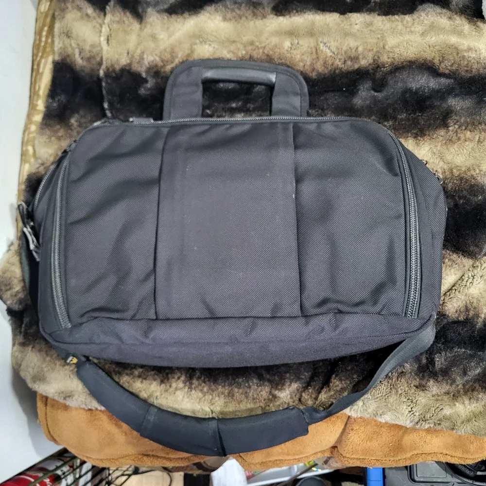 BRENTHAVEN Used Business Travel Carry-On Bag Soft Shell Nylon Briefcase USA